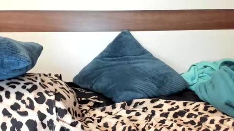 00ingrid00 online show from January 8, 8:39 pm