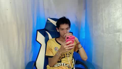 Snapshot of 0cir_asiansatisfy chatting on May 20, 2:01 pm RICK online show from May 20, 2:01 pm