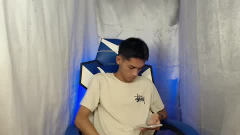 Snapshot of 0cir_asiansatisfy chatting on May 31, 7:37 pm RICK online show from May 31, 7:37 pm