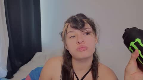 Steven  e online show from February 24, 9:13 pm