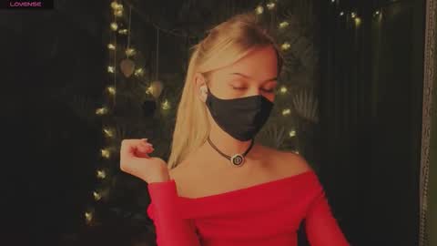 Snapshot of 0ophelia chatting on February 10, 10:25 pm 0ophelia online show from February 10, 10:25 pm