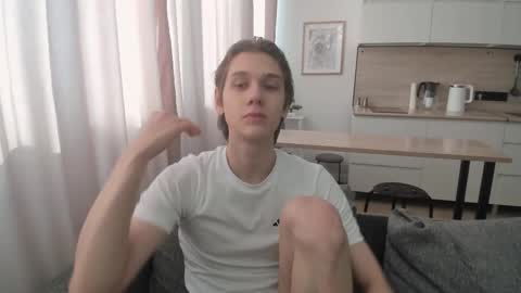 Snapshot of 0verlandd chatting on September 11, 9:53 am Adam online show from September 11, 9:53 am