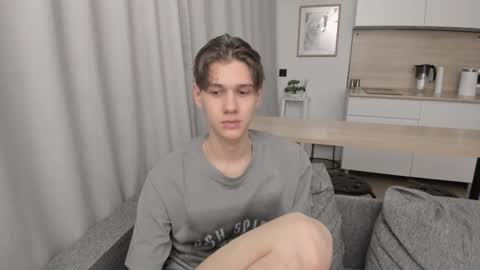 Snapshot of 0verlandd chatting on October 10, 4:28 pm Adam online show from October 10, 4:28 pm