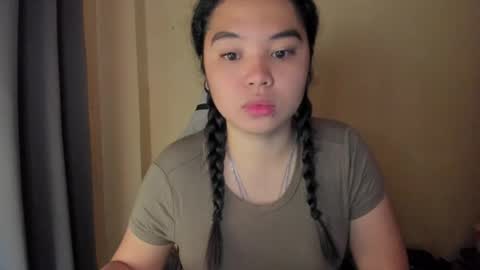 0wwlo0k online show from March 22, 4:49 am