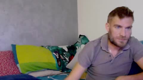 10in_deluxe online show from October 3, 7:49 am