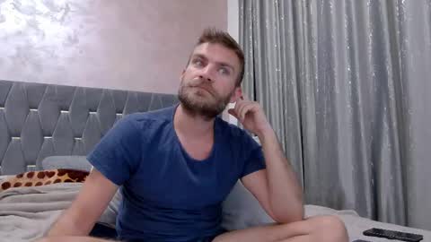 10in_deluxe online show from November 30, 7:56 am