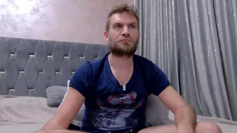 10in_deluxe online show from December 3, 7:16 am