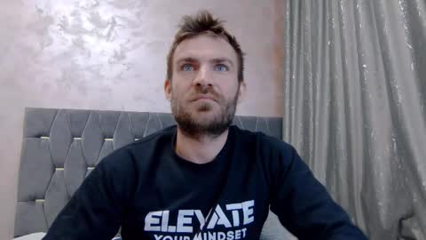 10in_deluxe online show from March 9, 8:29 am