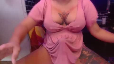  i am trixie im Your Selfsucking Mistress  online show from December 2, 12:49 am