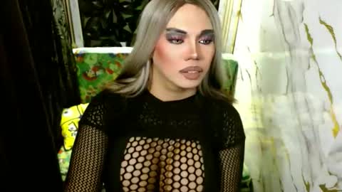 Snapshot of 11inchsinglecious chatting on February 5, 6:07 am HUGECOCK online show from February 5, 6:07 am