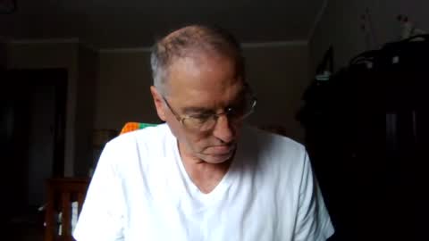 Snapshot of 123456ant chatting on June 18, 9:41 pm 123456ant online show from June 18, 9:41 pm