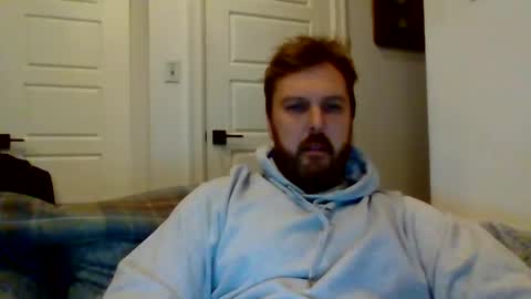 Snapshot of 123holt123 chatting on December 8, 6:33 am 123holt123 online show from December 8, 6:33 am