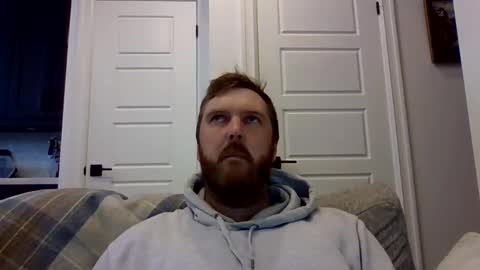 Snapshot of 123holt123 chatting on March 11, 8:42 pm 123holt123 online show from March 11, 8:42 pm