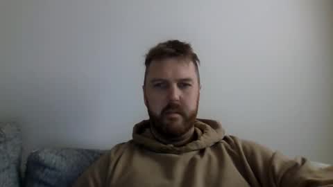 123holt123 online show from April 28, 8:03 pm