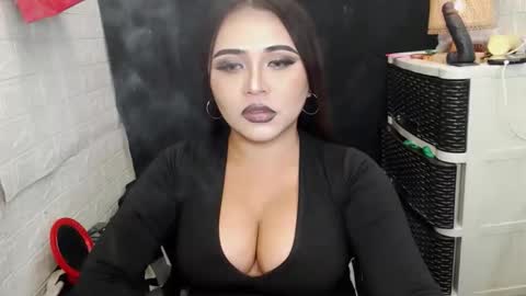 sexy kia online show from February 1, 6:17 pm