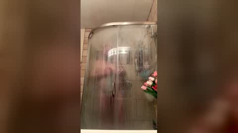 Snapshot of 12sil chatting on February 6, 1:58 pm 12sil online show from February 6, 1:58 pm