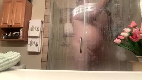 Snapshot of 12sil chatting on February 18, 1:51 pm 12sil online show from February 18, 1:51 pm