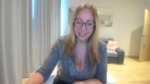 Snapshot of 14risha chatting on February 28, 7:42 am 14risha online show from February 28, 7:42 am