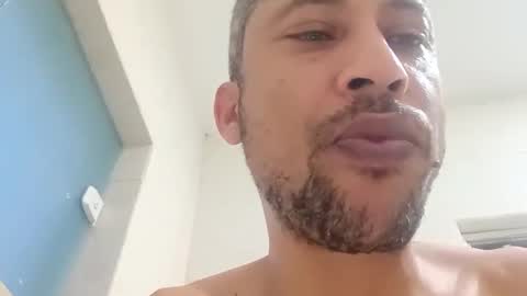 Snapshot of 155decuzinho chatting on October 5, 8:23 am 155decuzinho online show from October 5, 8:23 am