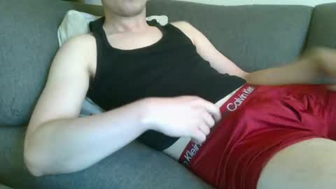 Snapshot of 18chillin chatting on November 3, 9:38 pm 18chillin online show from November 3, 9:38 pm