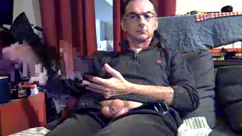 Snapshot of 18remy45 chatting on May 2, 1:16 pm 18remy45 online show from May 2, 1:16 pm