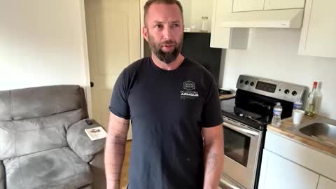 Snapshot of 1981thor chatting on December 17, 6:14 pm 1981thor online show from December 17, 6:14 pm