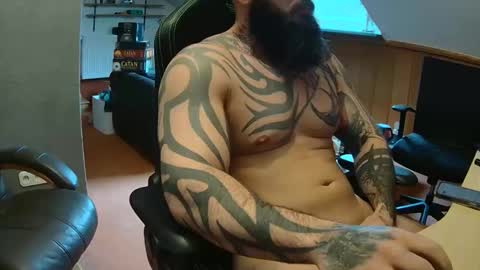 19andre90 online show from March 25, 9:15 am