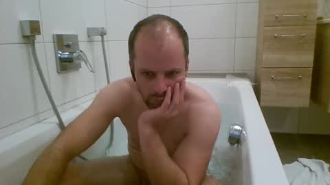 berni online show from March 28, 7:57 pm