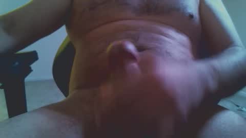 Snapshot of 19cal chatting on December 3, 9:44 am 19cal online show from December 3, 9:44 am