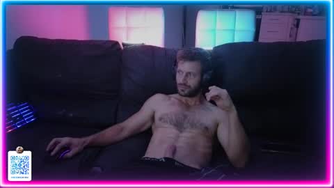 Snapshot of 19reddragon86 chatting on September 30, 11:15 am 19reddragon86 online show from September 30, 11:15 am