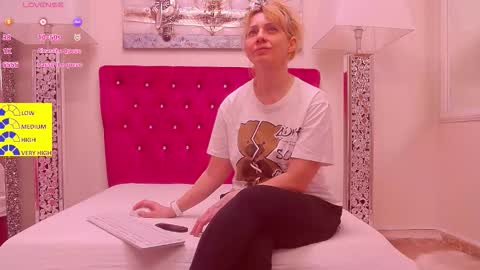 AMANDA online show from March 20, 5:23 am