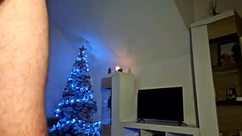 Snapshot of 1blowjobqueen1 chatting on January 9, 10:41 pm Queen King online show from January 9, 10:41 pm