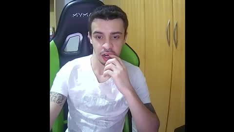 1good_vibes1 online show from December 1, 2:27 am