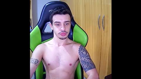 1good_vibes1 online show from December 5, 8:16 pm