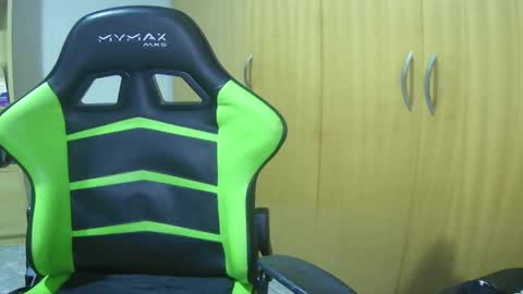 1good_vibes1 online show from April 12, 3:55 am