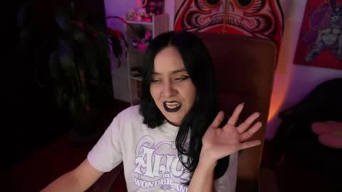 1hannamontana online show from May 15, 11:23 pm