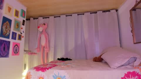 laiaa rivas online show from February 15, 5:26 am