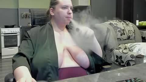 1LINDSEY1 online show from February 18, 6:04 am