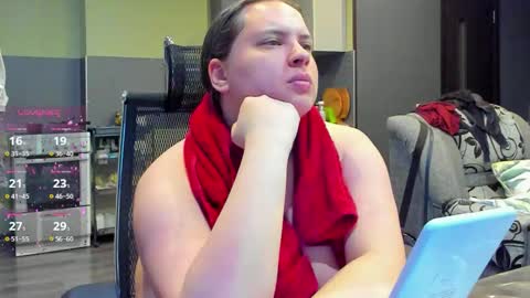 1LINDSEY1 online show from October 18, 3:02 pm