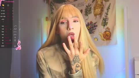 Michelle online show from September 20, 2:07 pm