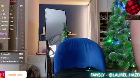 Snapshot of 1mari_01 chatting on January 20, 10:26 pm Marie online show from January 20, 10:26 pm