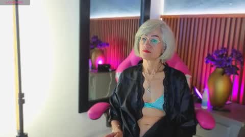 Snapshot of 1miss_monserrate chatting on May 11, 2:23 pm Miss Monserrate online show from May 11, 2:23 pm