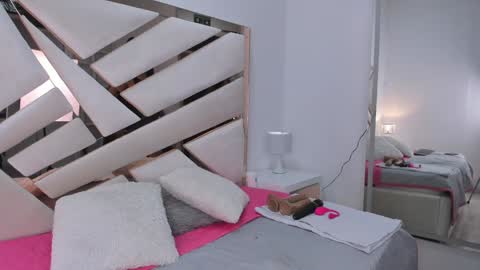 Luisa online show from February 8, 12:28 am