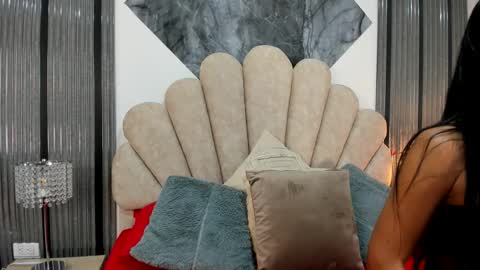 Luisa online show from January 13, 1:38 pm