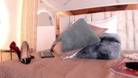 Luisa online show from July 2, 3:29 pm