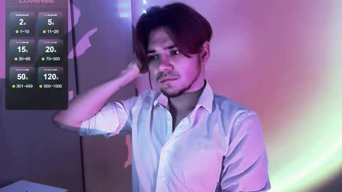 1roberttt online show from December 4, 11:13 pm