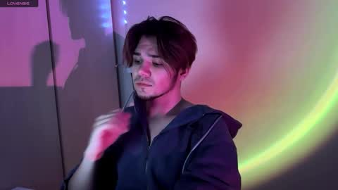 1roberttt online show from January 10, 12:56 am