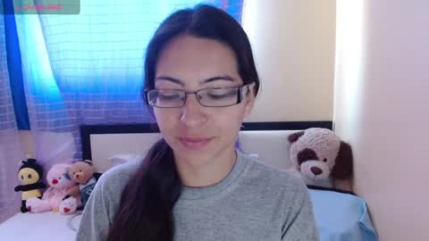 paola online show from February 12, 3:49 pm