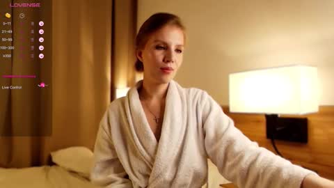 VICTORIA online show from November 1, 1:18 am