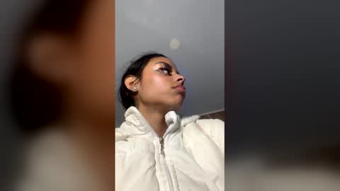 1Threestar online show from March 5, 10:55 am